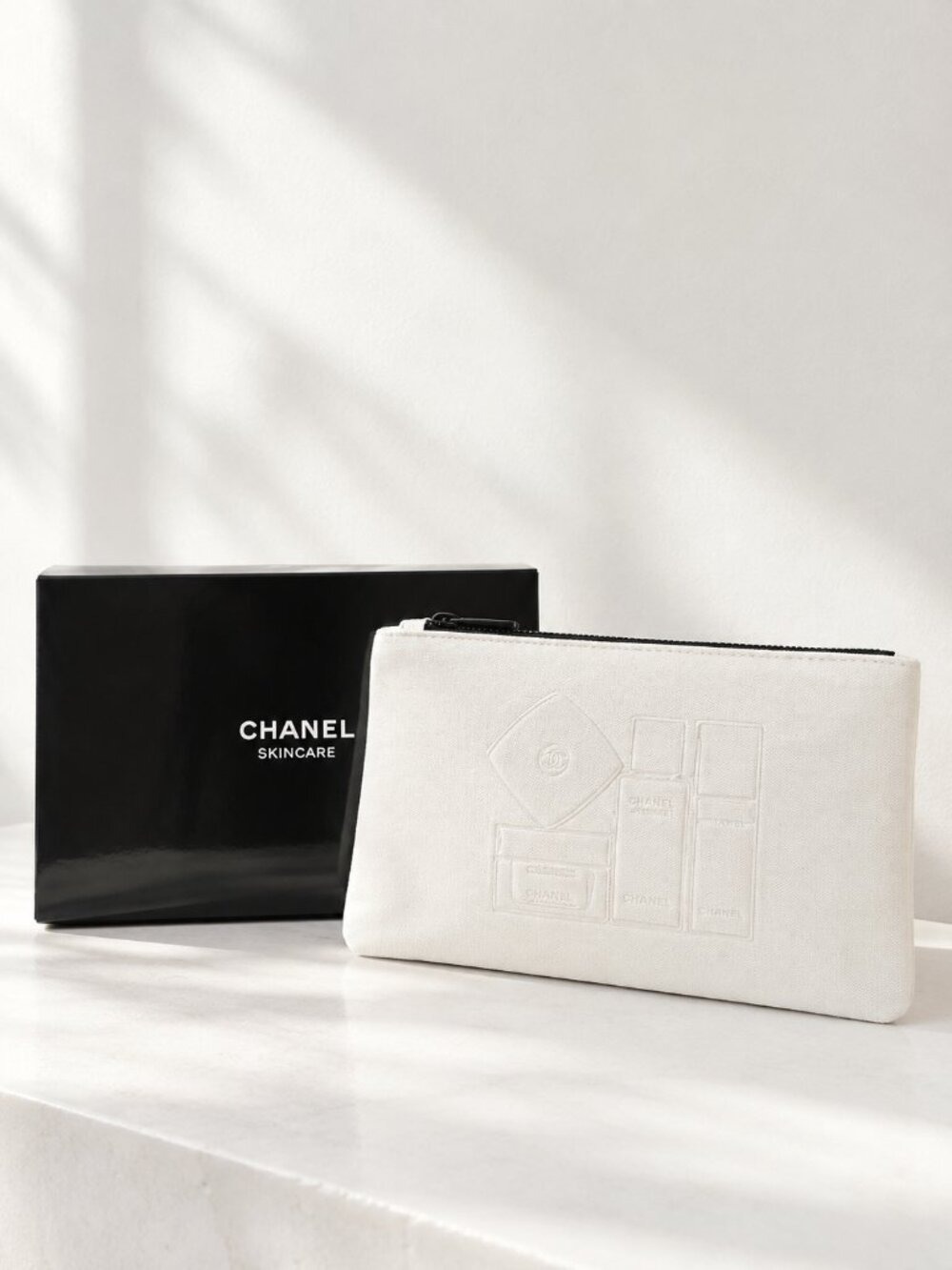 CHANEL Beauty White Skincare Cosmetic Pouch Embossed Logo Zipper NWT 0873